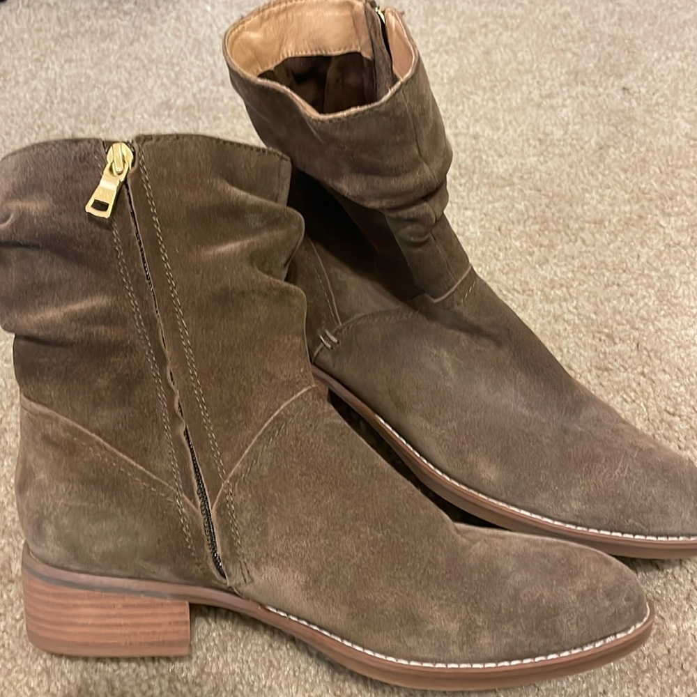 Luca Lane suede boots